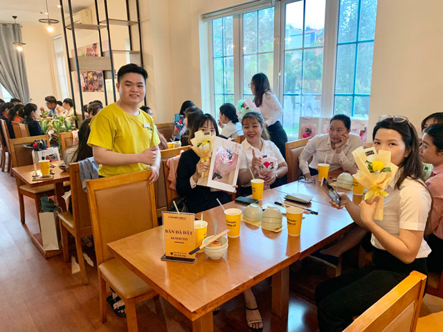 Dịch vụ chăm sóc khách hàng tại nhà hàng Thiên Lý được đánh giá cao